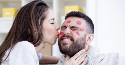 13 de Abril. Dia Internacional do Beijo.