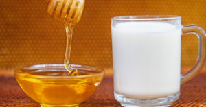 Razões para tomar leite com mel