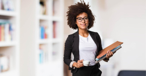 Confira atitudes que grandes empreendedoras tomaram para construir suas carreiras e empresas.